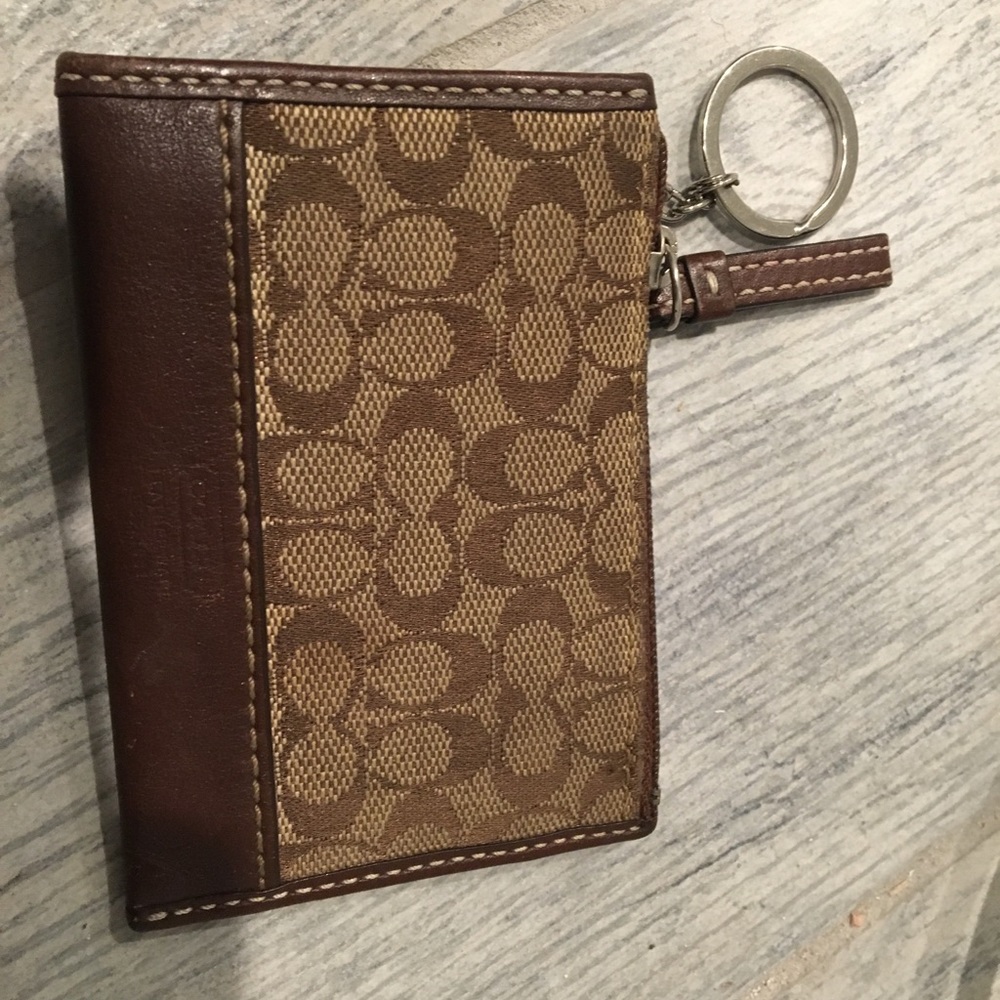 Coach Wallet in TAN/BROWN